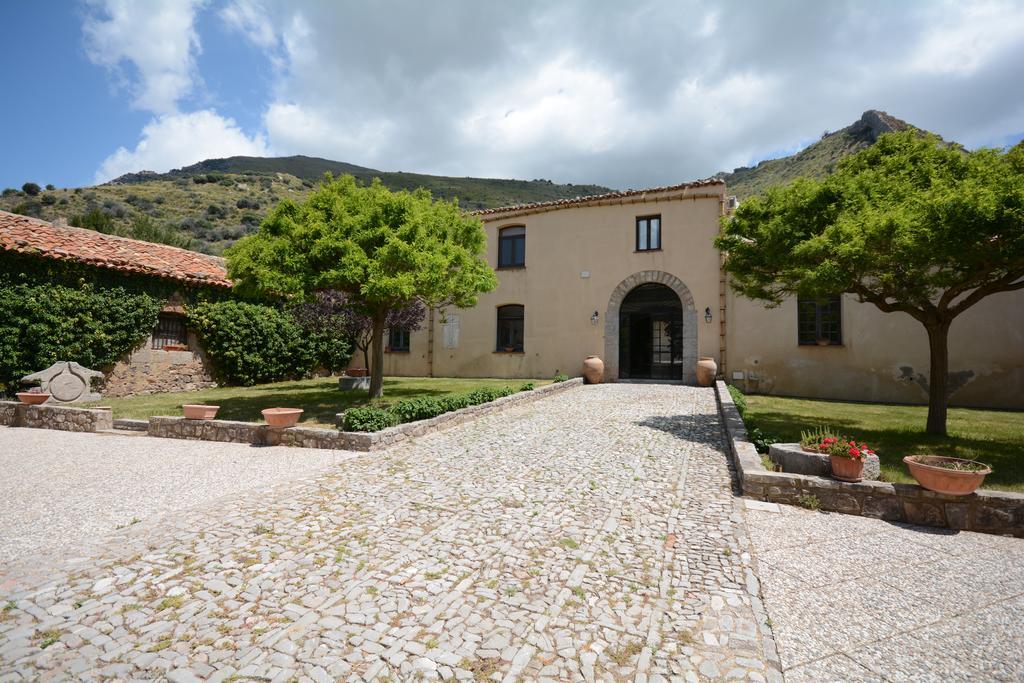 La Ferula Bed and Breakfast Scillato  Exterior foto