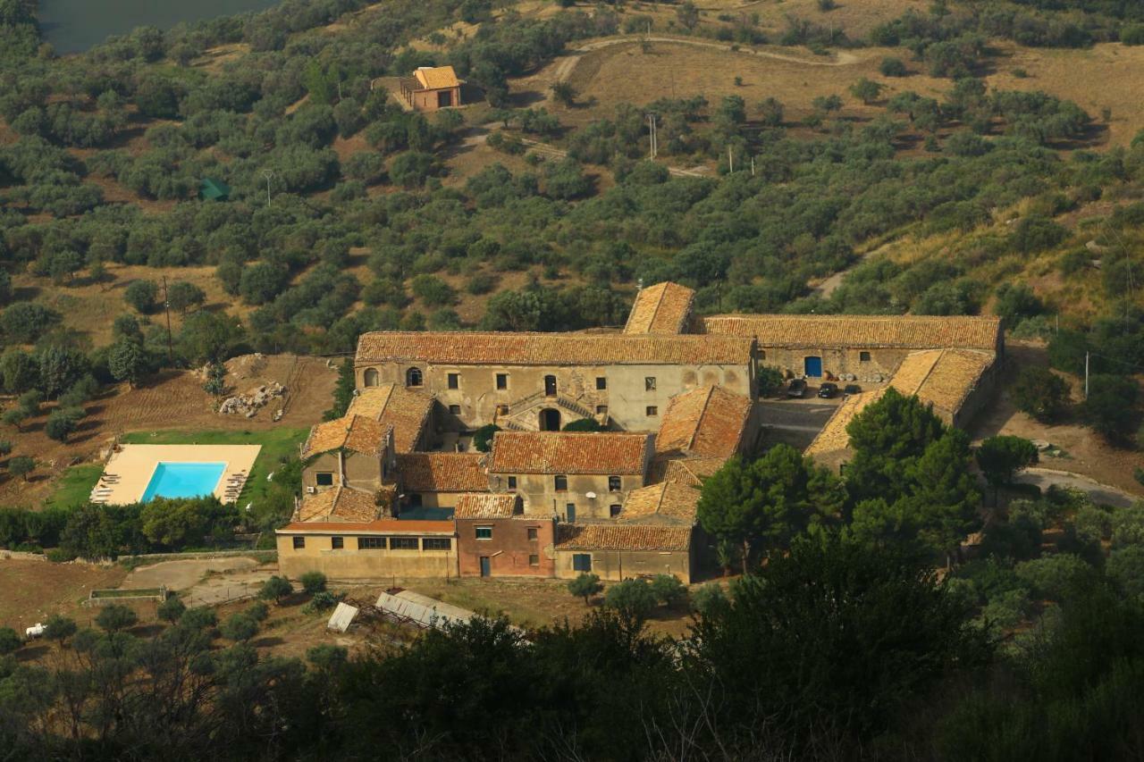 La Ferula Bed and Breakfast Scillato  Exterior foto